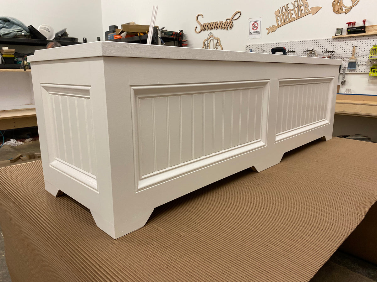 Photo of a Traditional style straight bench with vent legs.